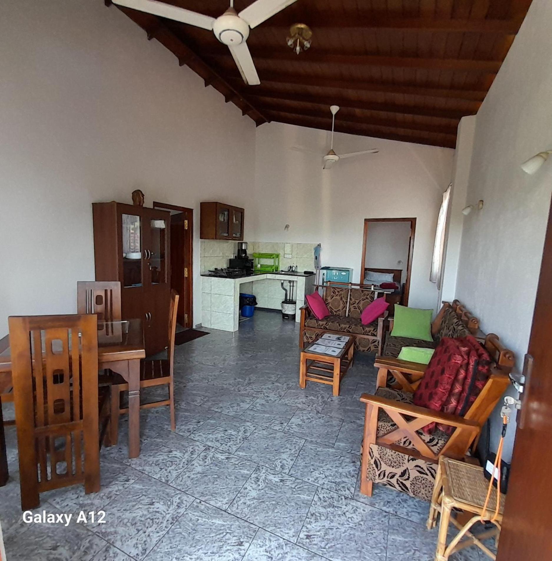 Slg Villa Hikkaduwa Exterior photo